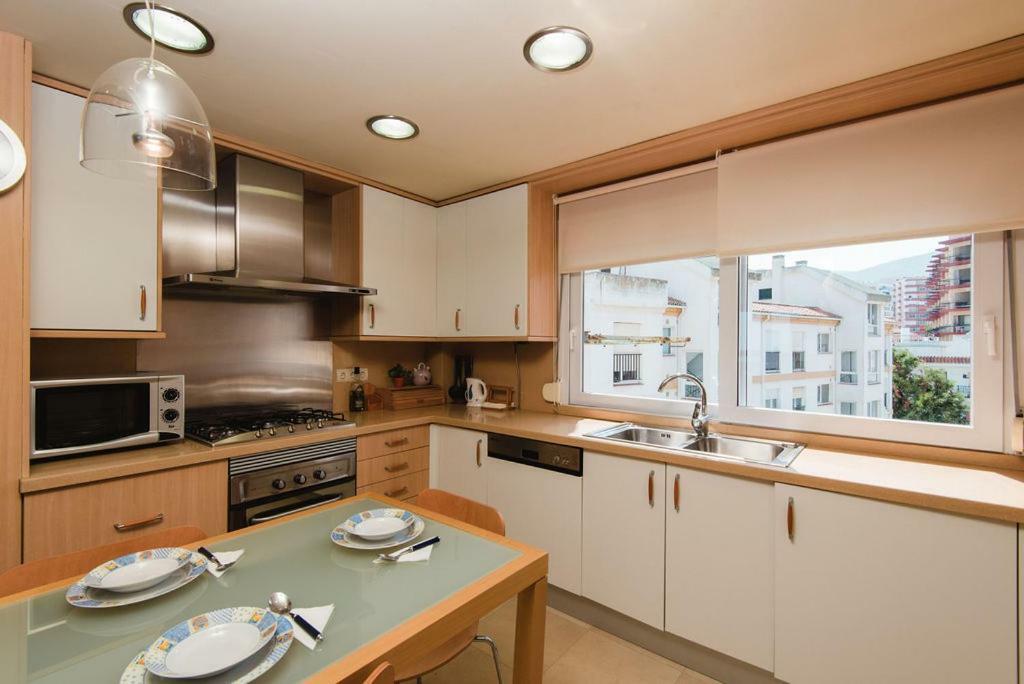 Bella Vista Luxury Apartment ตอร์เรโมลิโนส ภายนอก รูปภาพ
